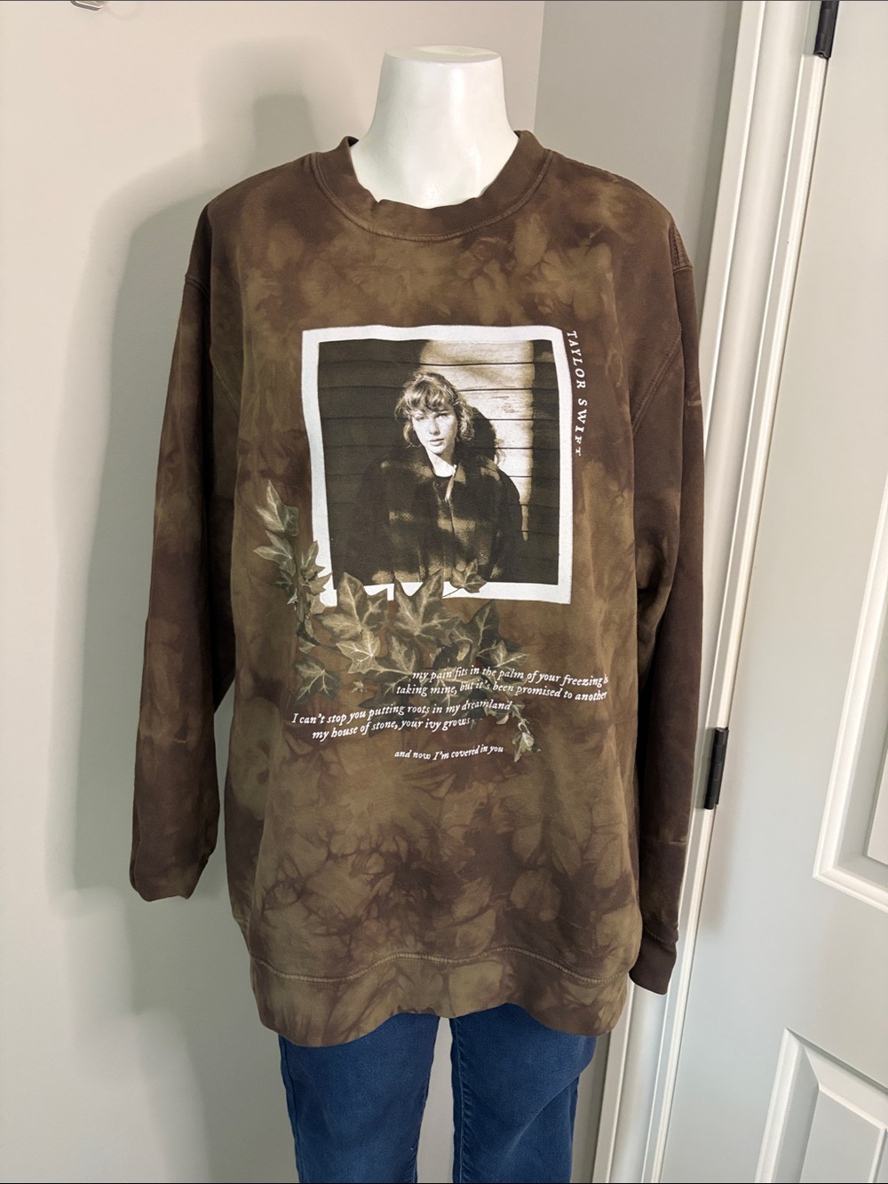 Taylor Swift Your Ivy Grows acid wash brown crewneck sweatshirt evermore Rare XL